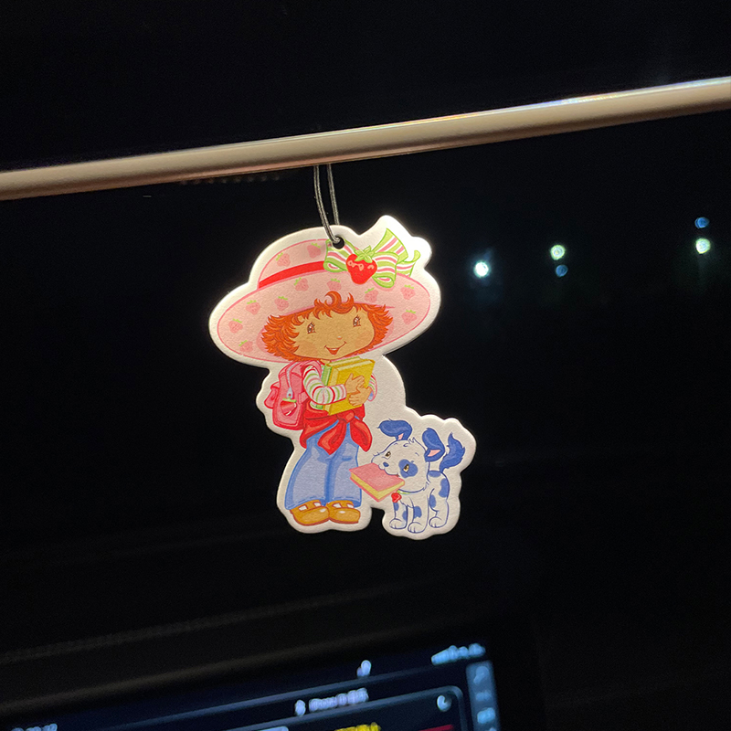 Strawberry Girl Goes to School – Perfume Villa Fragrance recenzja i cena